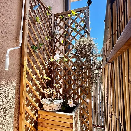 Tigelliotre Bed & Breakfast *
